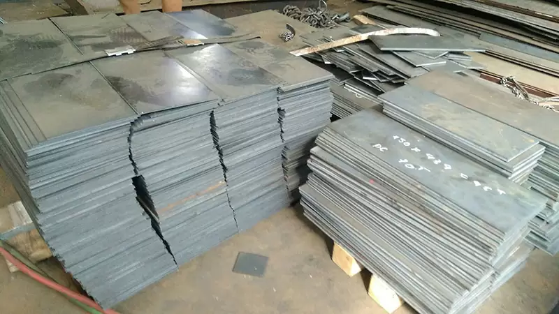 Thép la bản mã